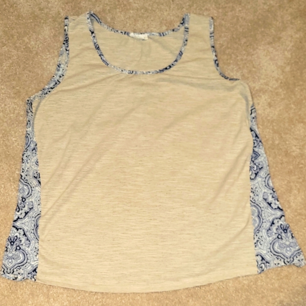 Hem & Thread Tank Top size medium